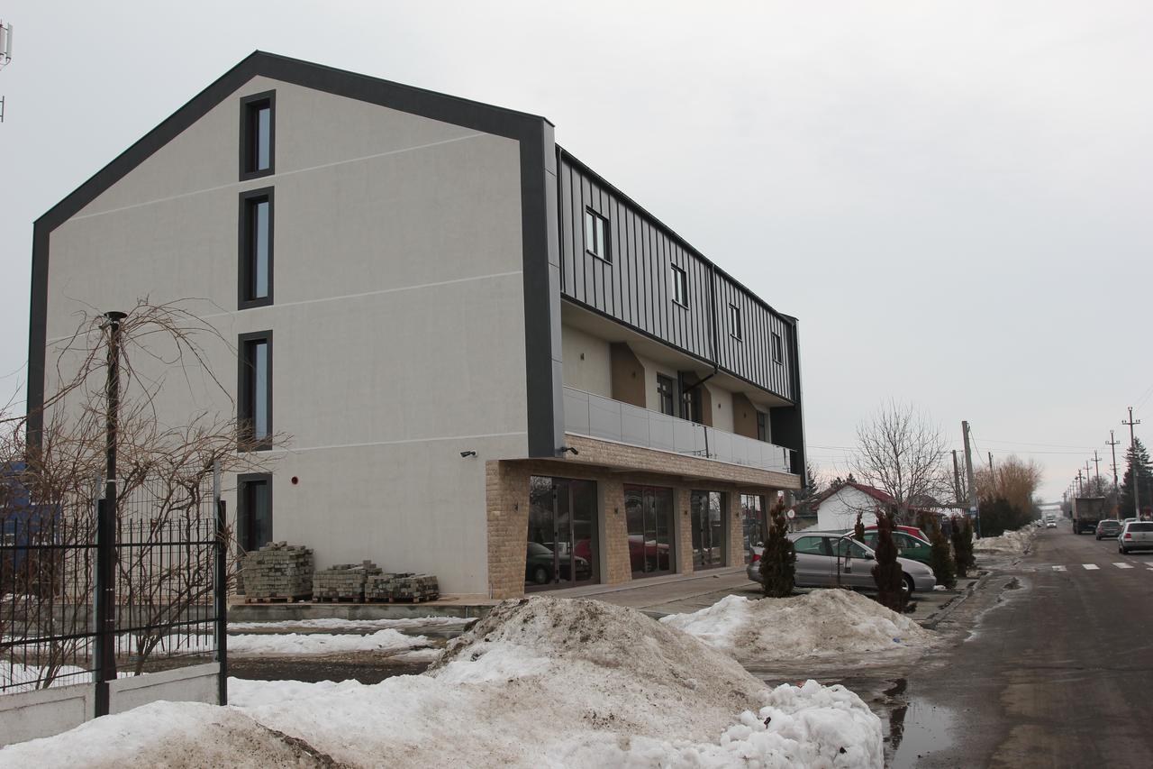 Vila Europa Motel Oltenita Bagian luar foto