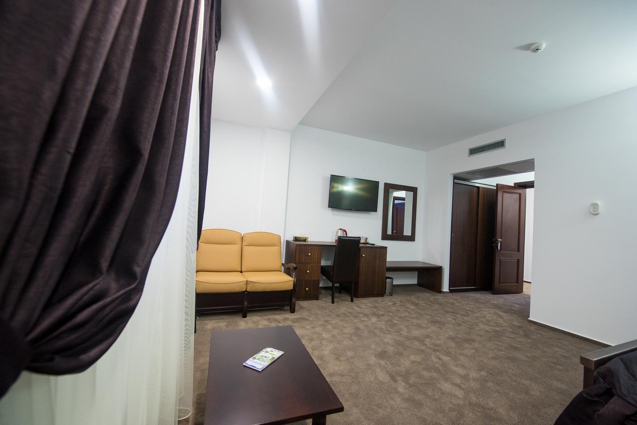 Vila Europa Motel Oltenita Bagian luar foto